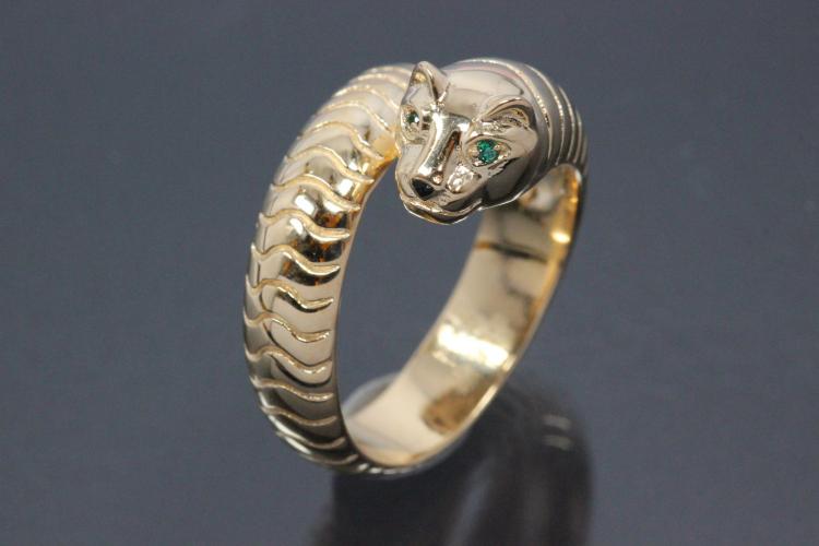 aLEm Ring Sneaking Tiger 925/- Silver gold plated, with white/emerald green Cubic Zirconia