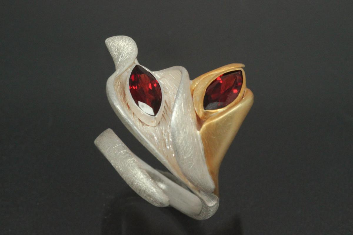 aLEm Ring Blossoms  Calla by alain LE mondial 925/- Silver and partially gold plated with two marquise garnet,