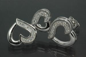 aLEm Ear post Moving Heart 925/- Silver rhodium plated with Cubic Zirconia, approx size high 28,0mm, wide 14,5mm, thickness 3,0mm,  length post 10,0mm, outside Ø0,8mm,