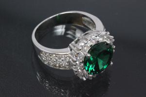 aLEm Ring with small white and big emerald green Zirconia 925/- Silver rhodium plated