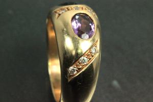 aLEm Juwelenring 585GG mit 1x Amethyst oval 7x5mm facettiert, 1x Turmalin oval 7x5mm facettiert, 9x Brillant gesamt ca. 0,18ct W/si, Weite 55